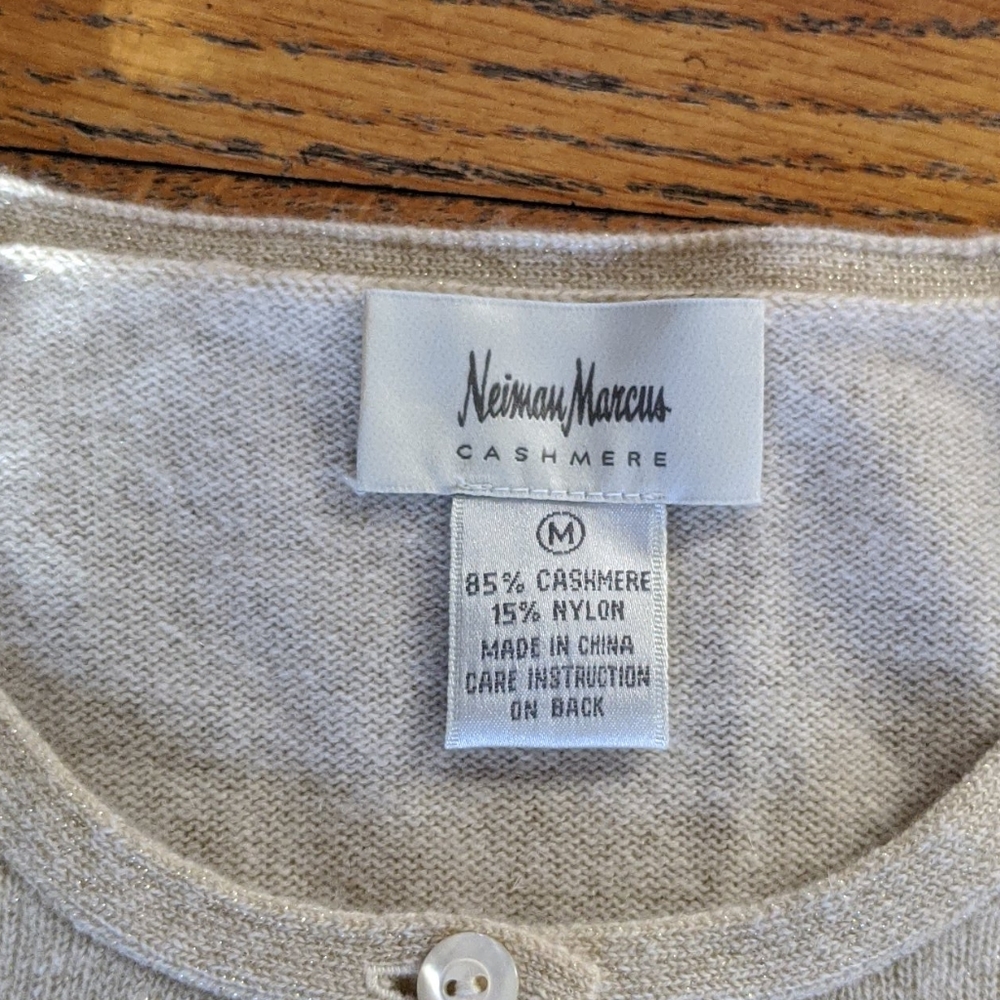 Vintage Neiman Marcus Cashmere Sweater cream/gold Medium